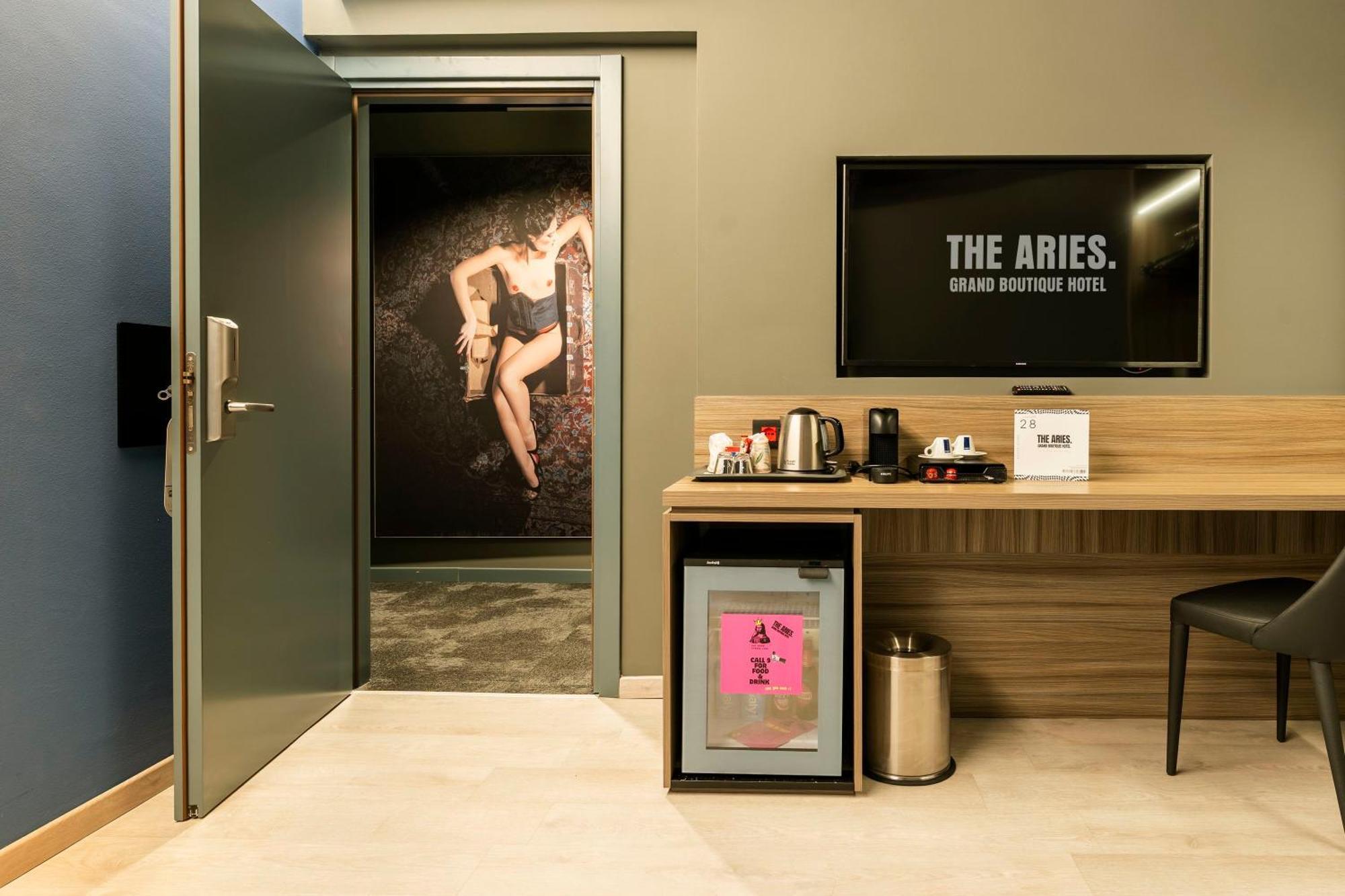 Junior Suite,1697812880:JPEG